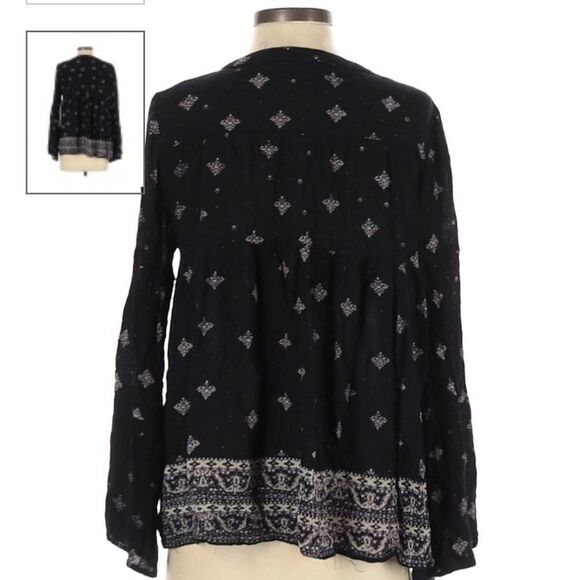 Luck Brand Women's Black Comfort V-neck Teal Paisley Blouse Size Small - Picture 2 of 6